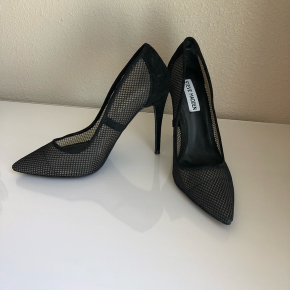 Steve Madden Shoes - Steve Madden Pump